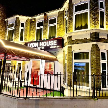 Lyon House Hotel Barking  Exterior foto